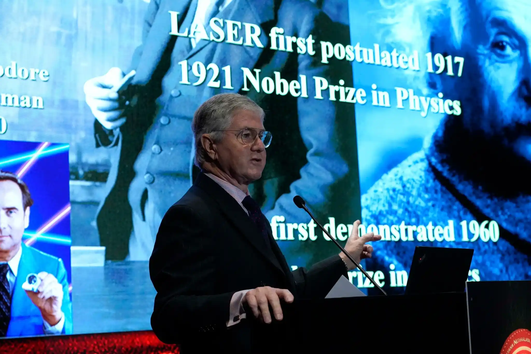 UP CLOSE WITH THE EXPERTS